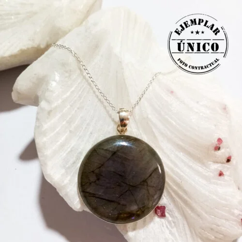 Dije en Plata con Piedra Labradorita Púrpura