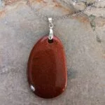 Dije en Piedra Lluvia de Oro