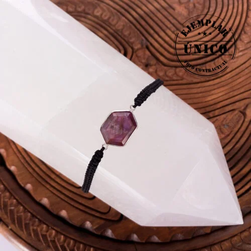 Pulsera Tejida con Piedra Rubí