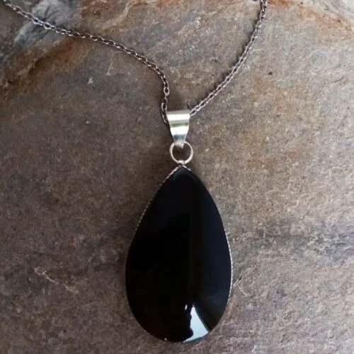 Dije en Piedra Obsidiana Arcoíris