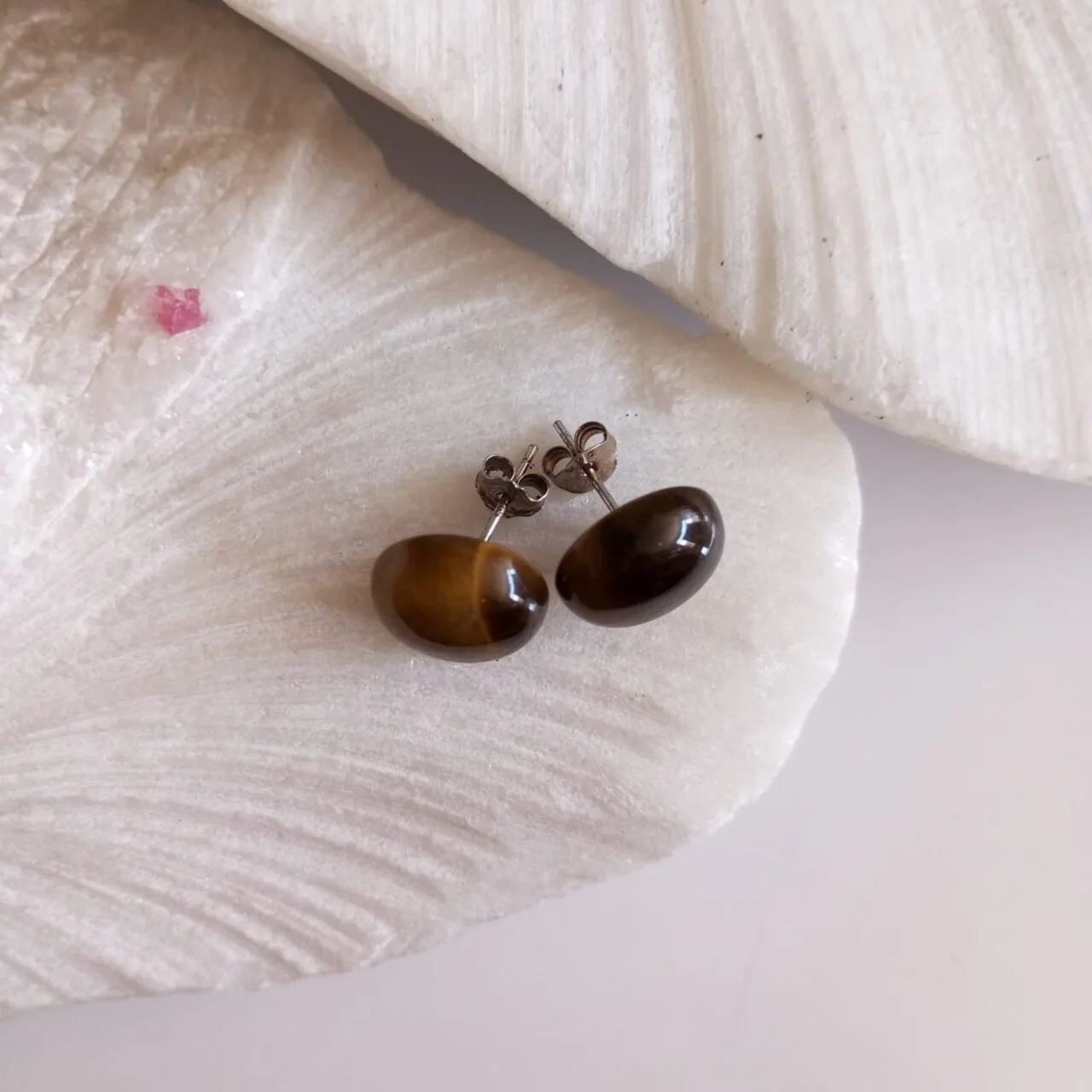 Aretes en Plata con Piedra Ojo de Tigre Redondos Grandes