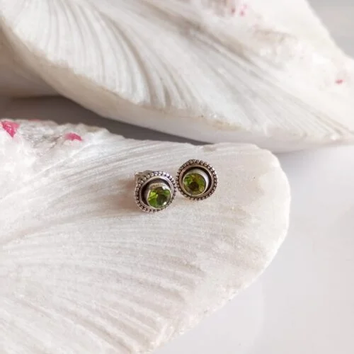 Aretes en Plata con Piedra Peridoto