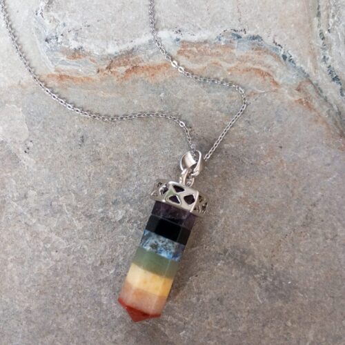 Dije Obelisco Siete Chakras