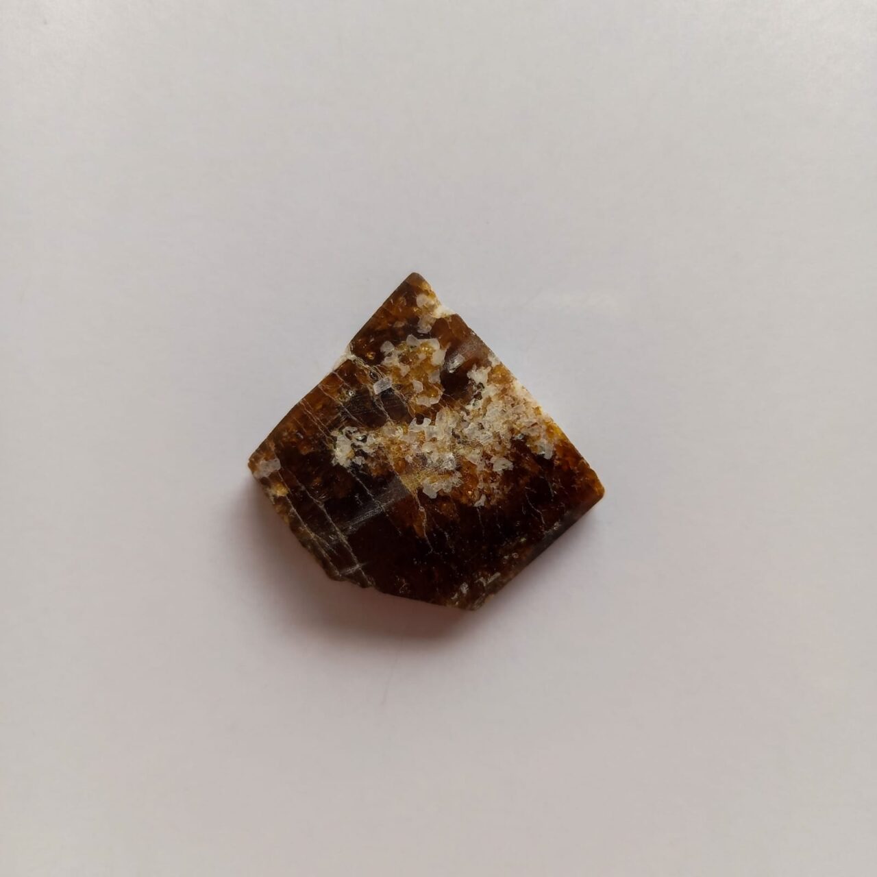 cabujon piedra turmalina marron 10581