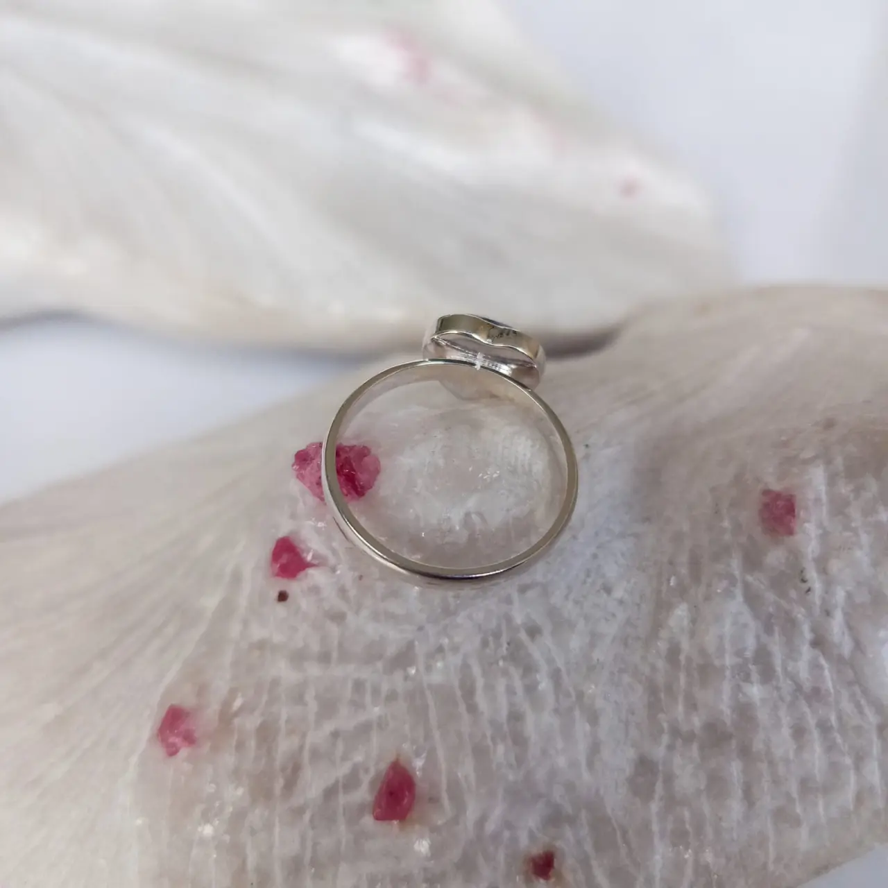 Anillo en Plata con Piedra Lapislázuli