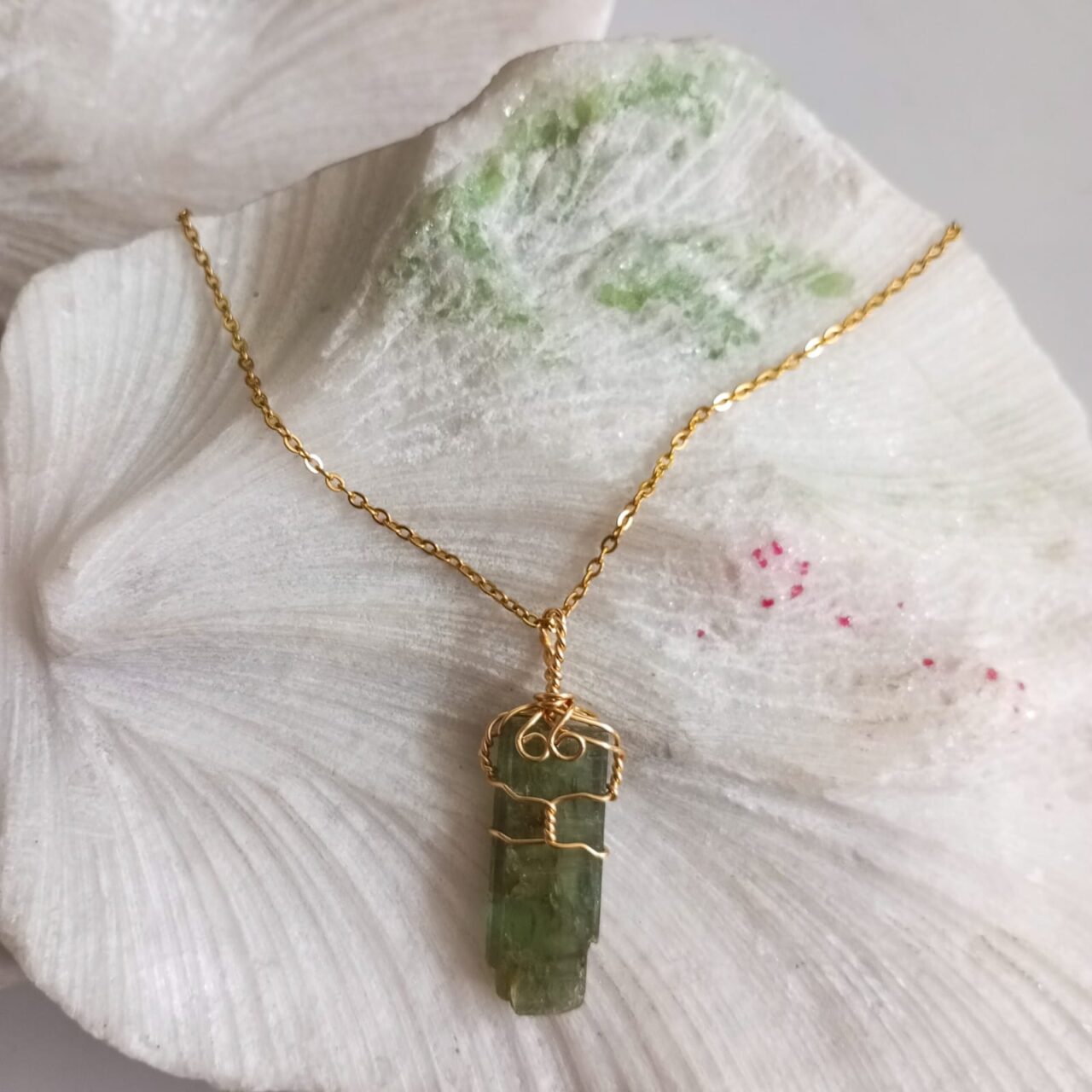 dije en oro golfi con piedra cianita verde 10786