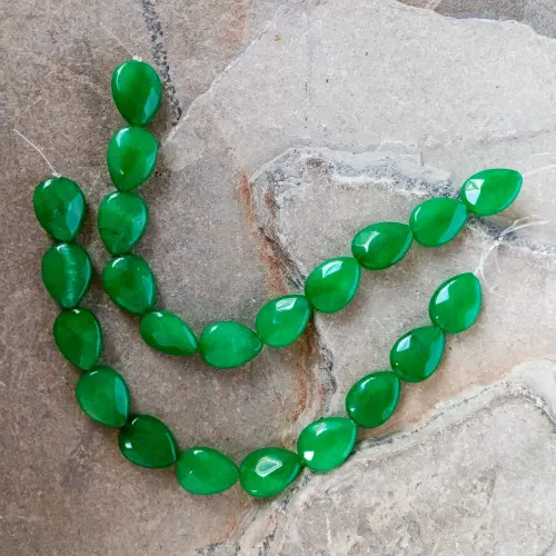Sarta Forma Gota Facetada Grande Plana Piedra Jade