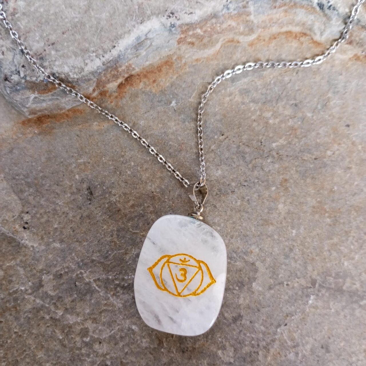 dije chakra ajnya en cuarzo blanco 12486