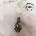 Dije en Plata con Piedra Ágata Musgo Forma Cartucho