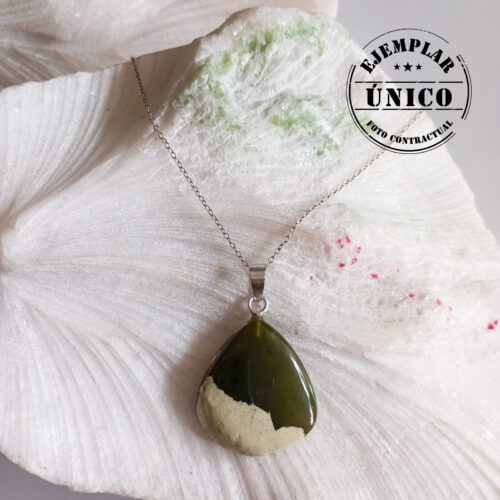 Dije en Plata con Piedra Calcedonia Cromo Verde