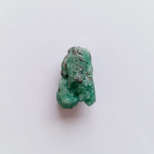 Piedra Esmeralda en Bruto con Inclusión de Pirita