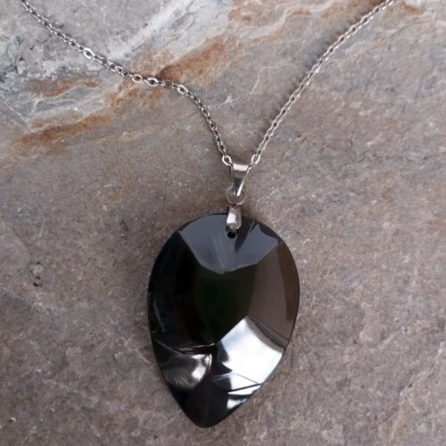 Dije Gota Facetada en Piedra Obsidiana Arcoíris