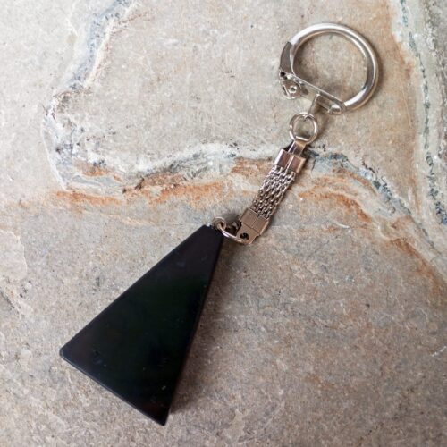 Llavero en Piedra Natural Shungita Forma Trapecio