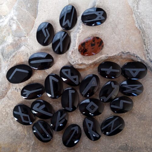 Runas en Obsidiana y Obsidiana Caoba – Set de 25 piezas
