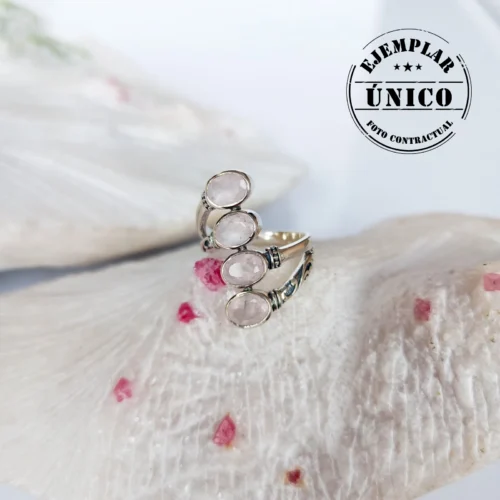 Anillo en Plata con Cuarzo Rosa