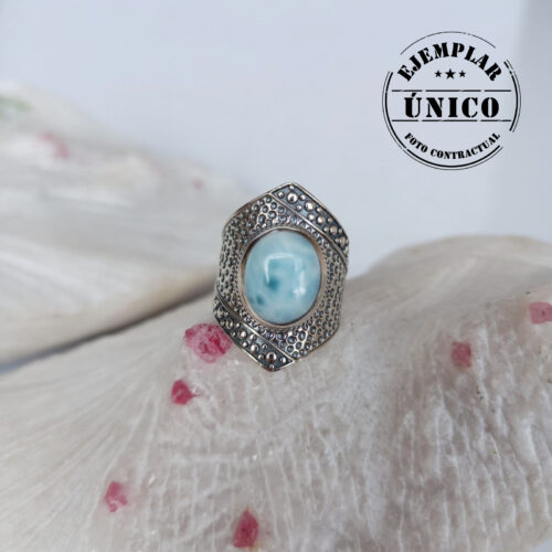 Anillo en Plata con Piedra Larimar