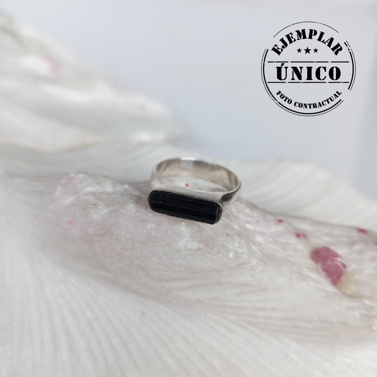 anillo en plata con piedra turmalina Productos con sello 2025 185 1