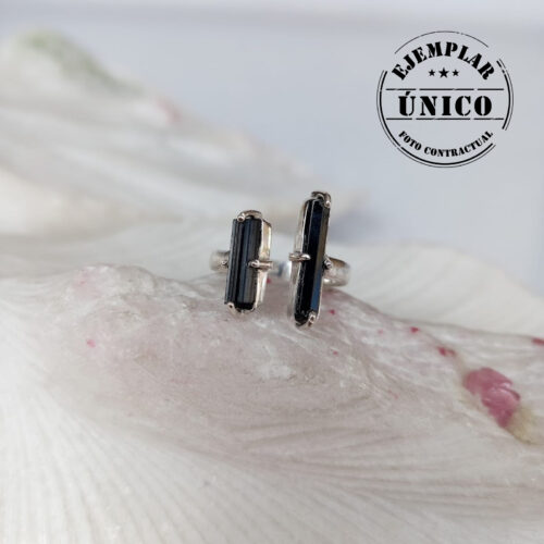Anillo en Plata con Piedra Turmalina Doble