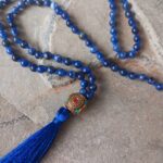 Japa Mala con Piedra Lapislázuli