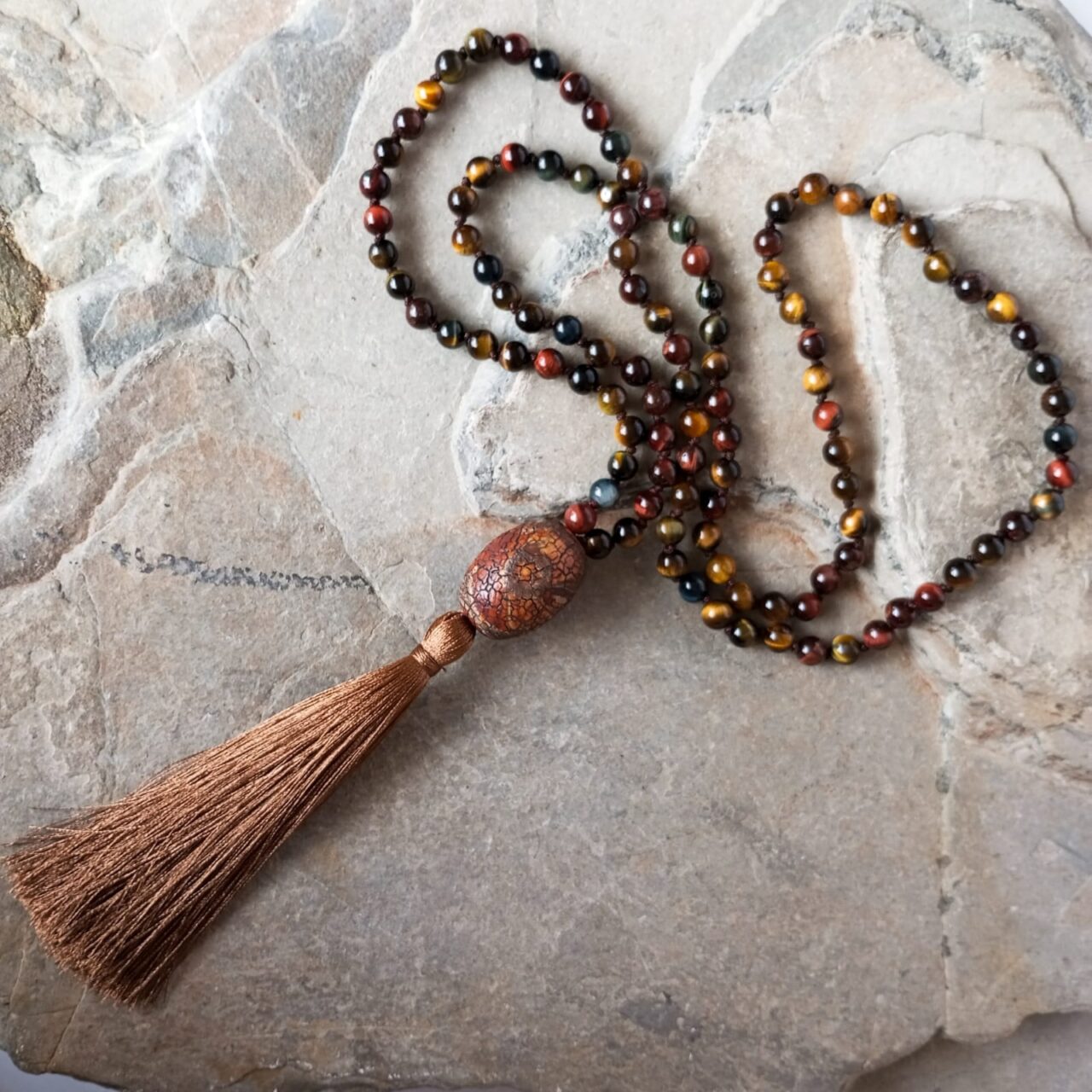 Japa Mala con Piedra Ojo de Tigre japa mala con piedra ojo de tigre 13130