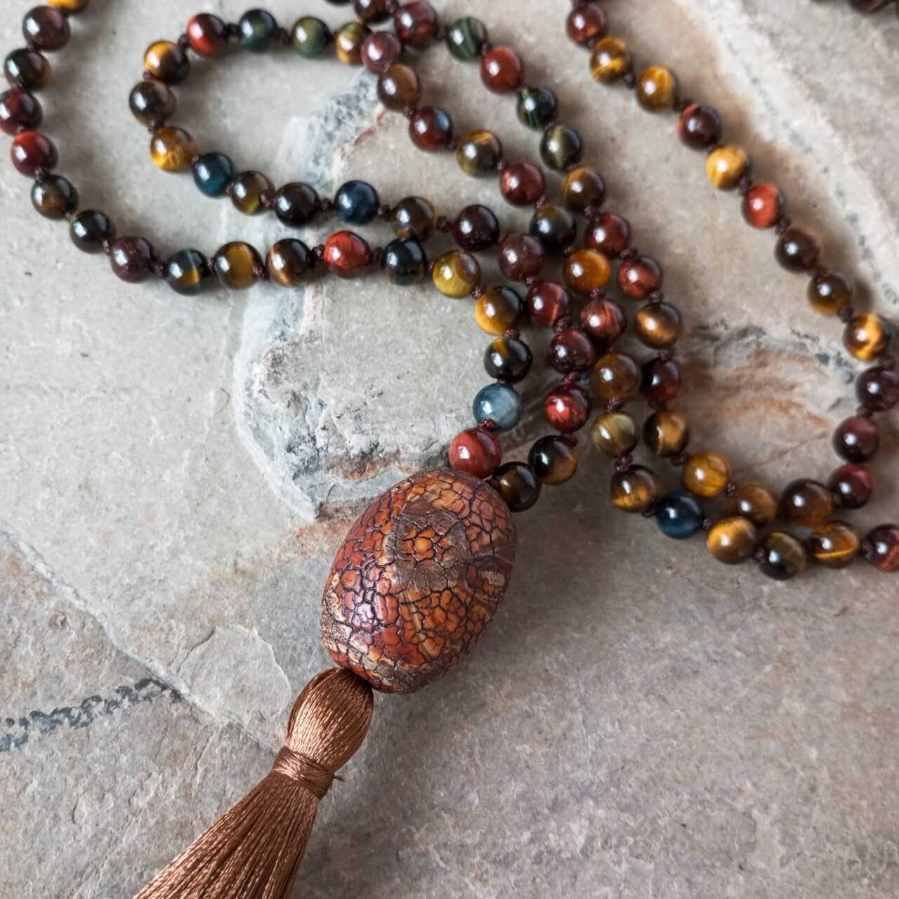 Japa Mala con Piedra Ojo de Tigre