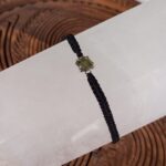 Pulsera Tejida Con Piedra Moldavita