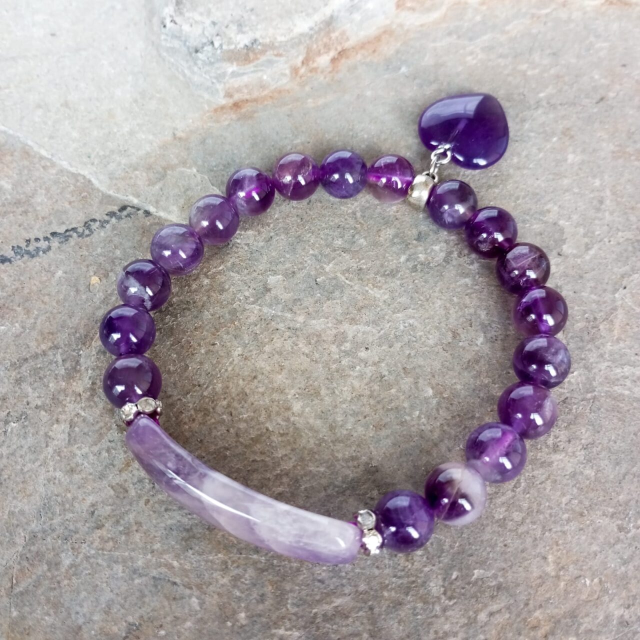 pulsera en amatista con placa 13577