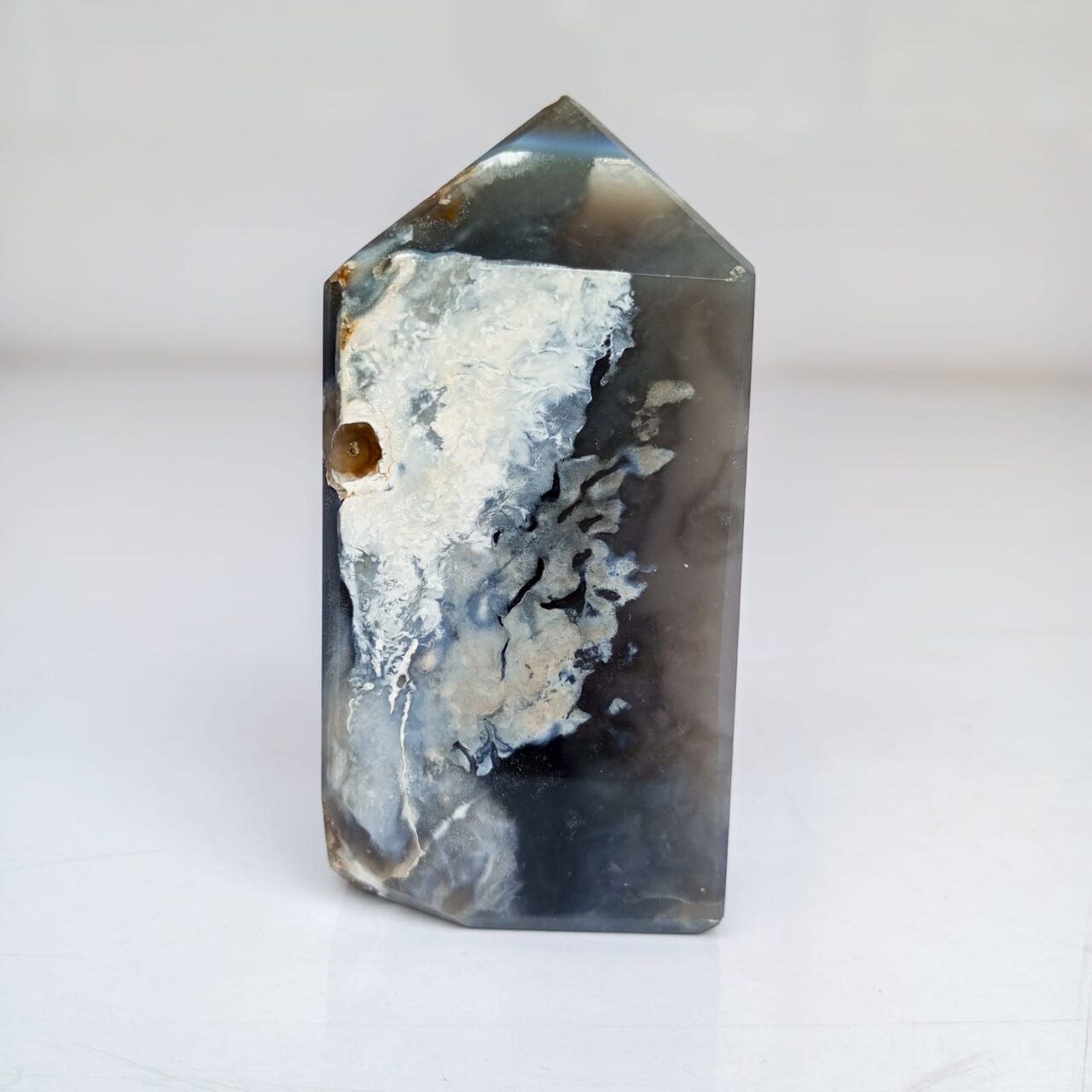 Obelisco en Piedra Ópalo Azul