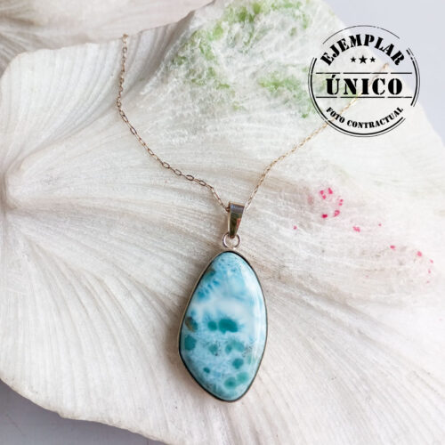 Dije en Plata con Piedra Larimar