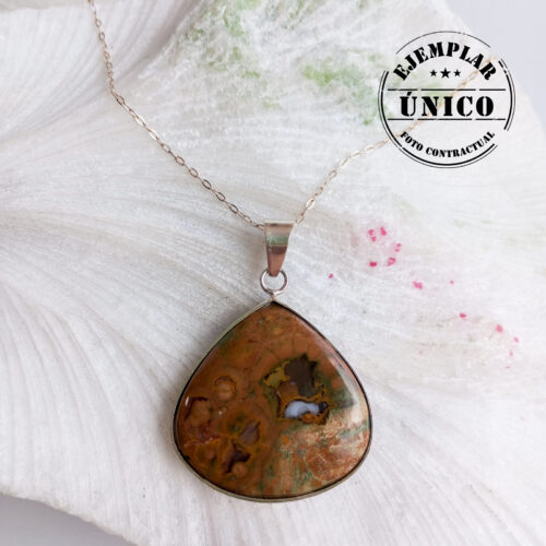 Dije en Plata con Piedra Ópalo Verde