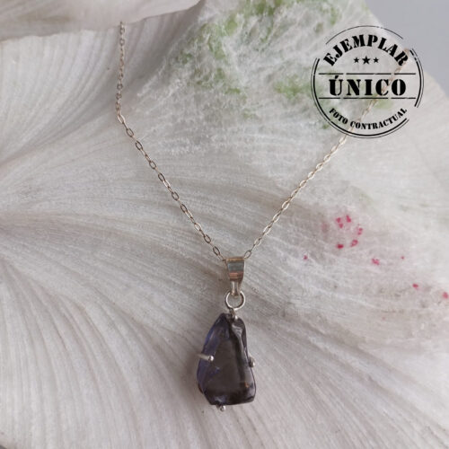 Dije en Plata con Piedra Lolita