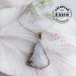 Dije en Plata con Piedra Luna