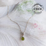 Dije en Plata con Piedra Peridoto