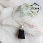 Dije en Plata con Piedra Shungita