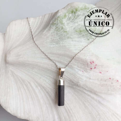Dije en Plata con Piedra Turmalina
