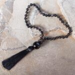 Código Sagrado en Piedra Obsidiana